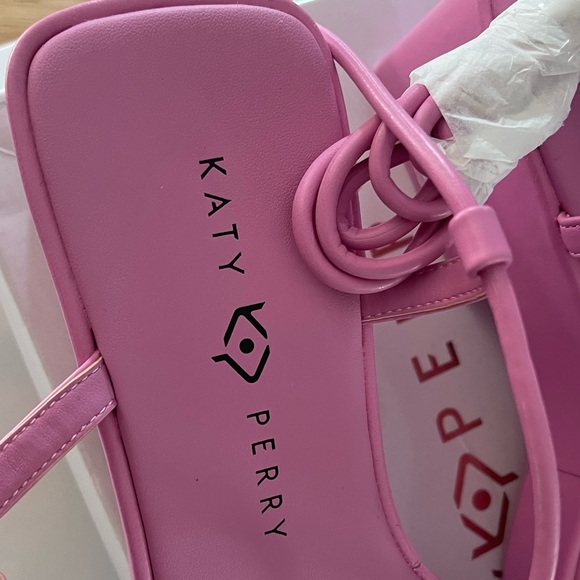 Katy Perry Women's The Busy Bee Lace Up Wedge Sandals SIZE 10 - Picture 7 of 7